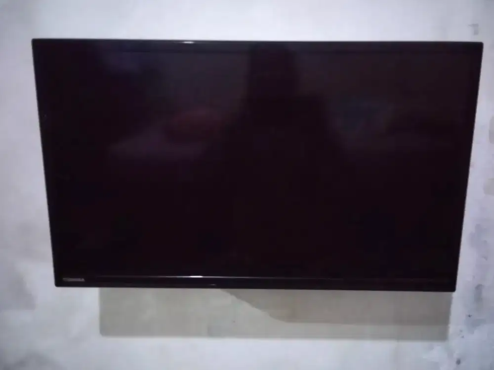TV Toshiba LED 24 inch