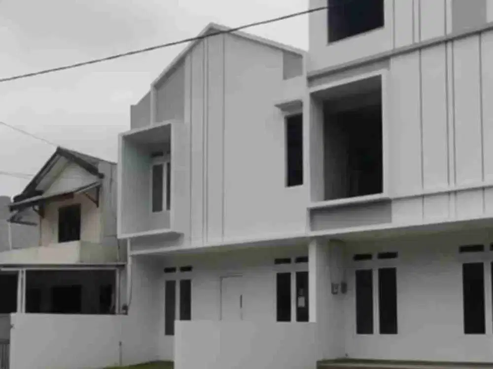 di Jual Rumah Bagus 2 Lantai di Cempaka Putih