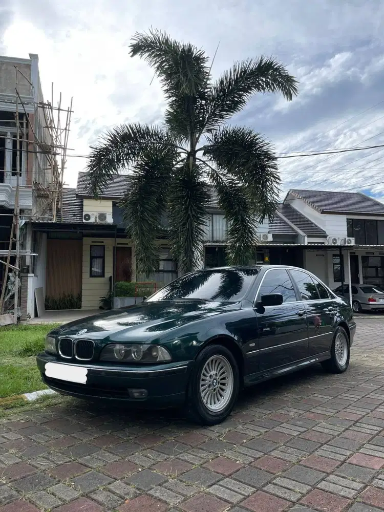 BMW E39 528i AT 1997