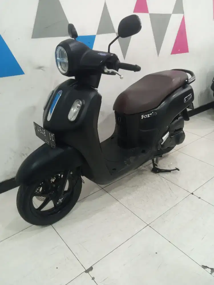 Yamaha fazzio Lux 2022 Hitam doff