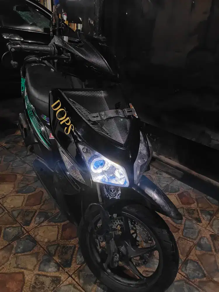 Vario 110 Karbu 2008