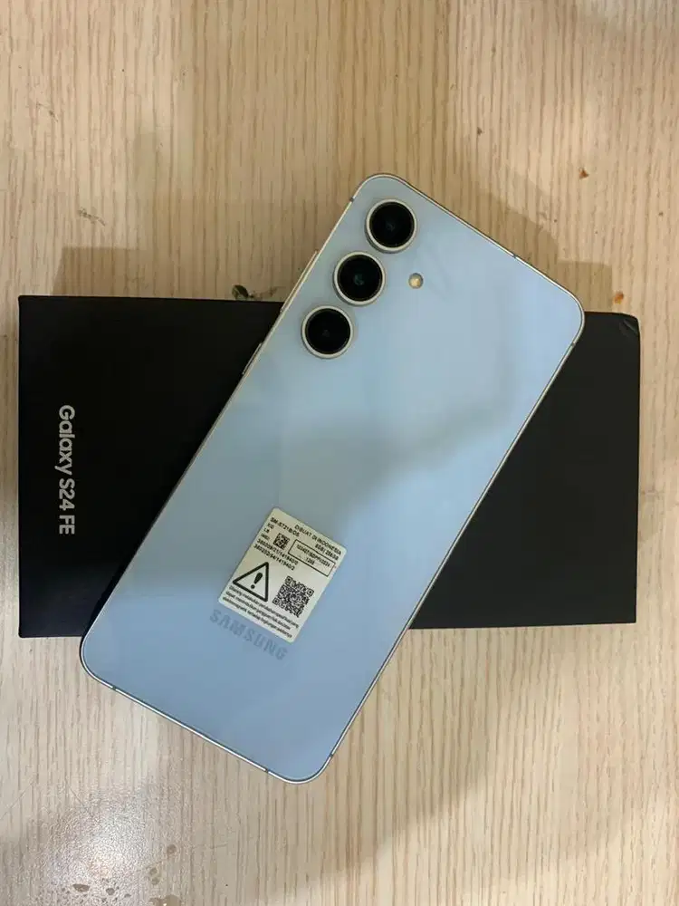 samsung s24 fe 8/256gb mulus perfek