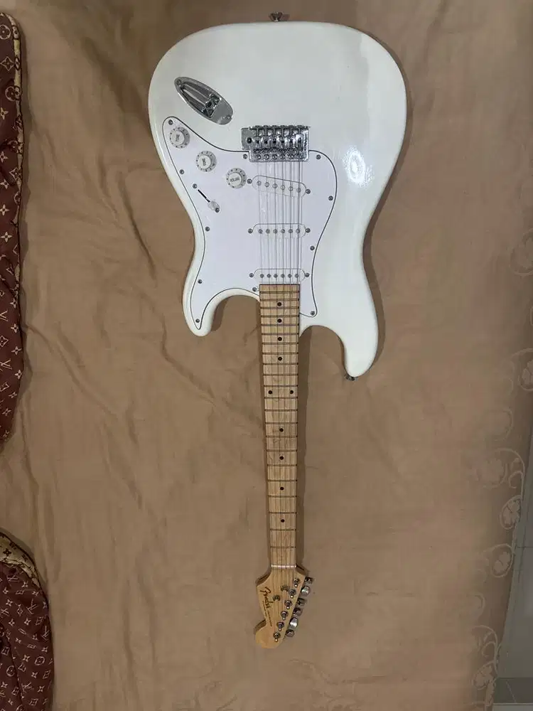 Gitar stratocaster custom