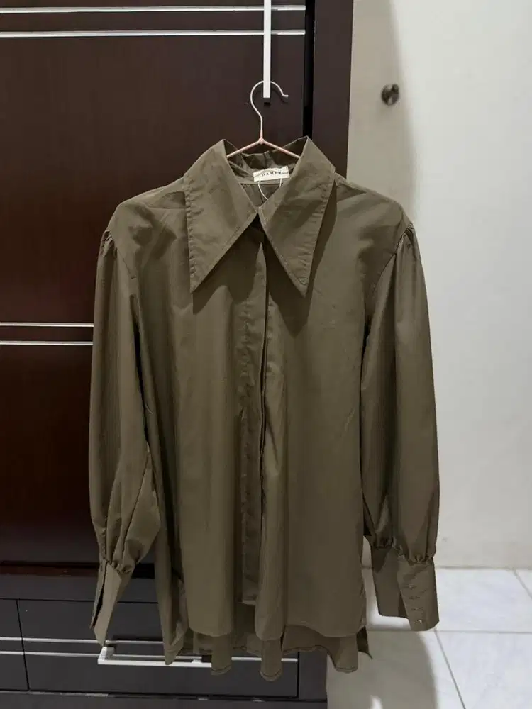 BARU! Oversized Puff Blouse by Damee