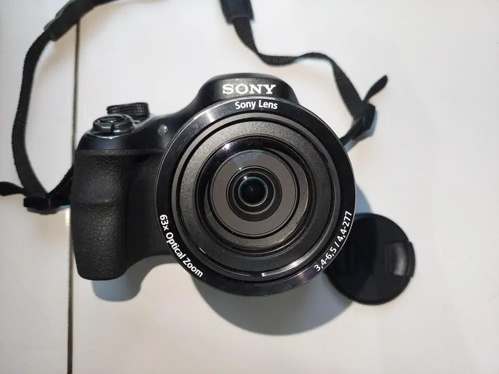Sony DSC-H400 63x Optical Zoom Like New Fullset Normal