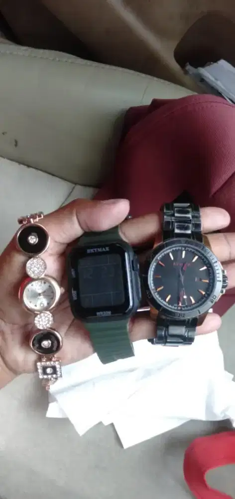 Di jual wa dan hp dari pada keletak ngak terpakai ori dan lkp no minus