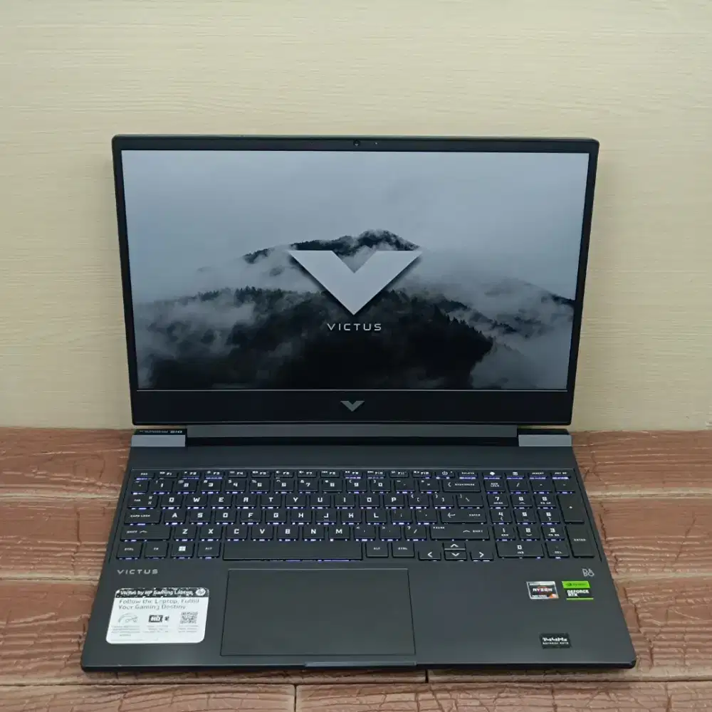 Victus HP GAMING 15-fb1013dx AMD RYZEN 5-7535HS 8GB/512GB RTX 2050