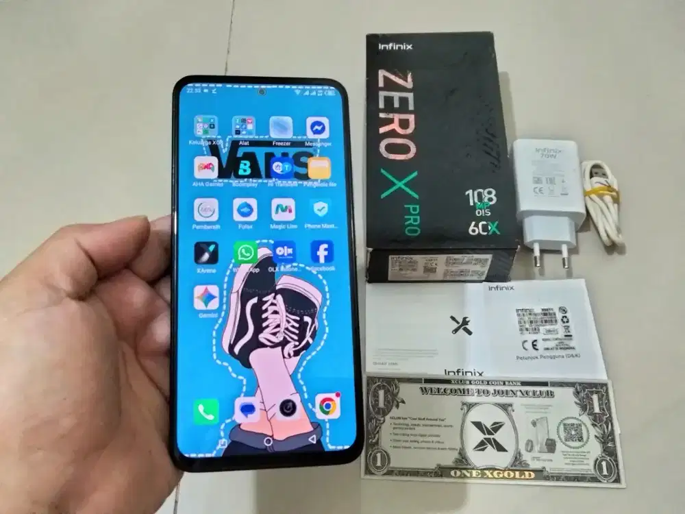 INFINIX ZERO X PRO 8GB / 256GB 6.67in AMOLED Dual Chip 108MP 60X Zoom