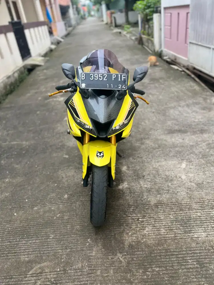 Yamaha R15 V3 tahun 2019 km rendah
