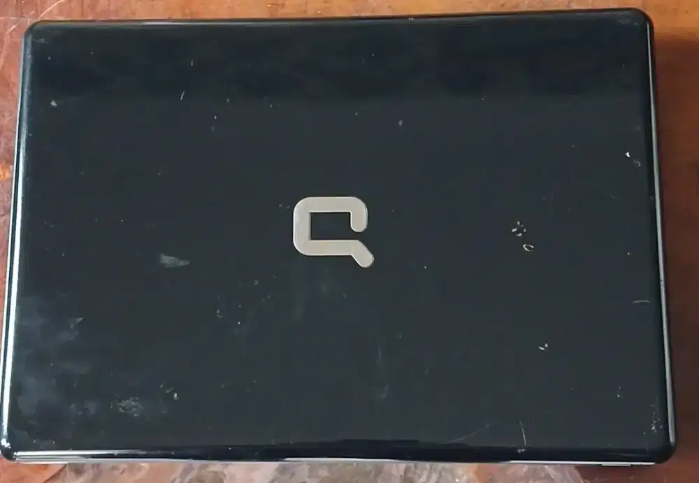 Compaq Presario CQ 40 Nyala Normal, hrs pakai mouse,baterai hilang