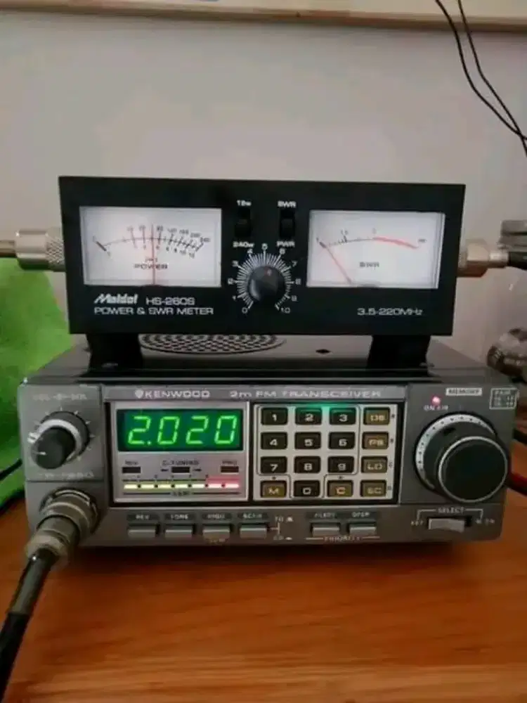 RADIO RIG HT SSB SWR DIBELI CARI