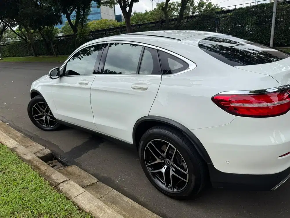 mercedes GLC 300 GLC300 coupe 2019 reg 2020 barang istimewa!body cakep