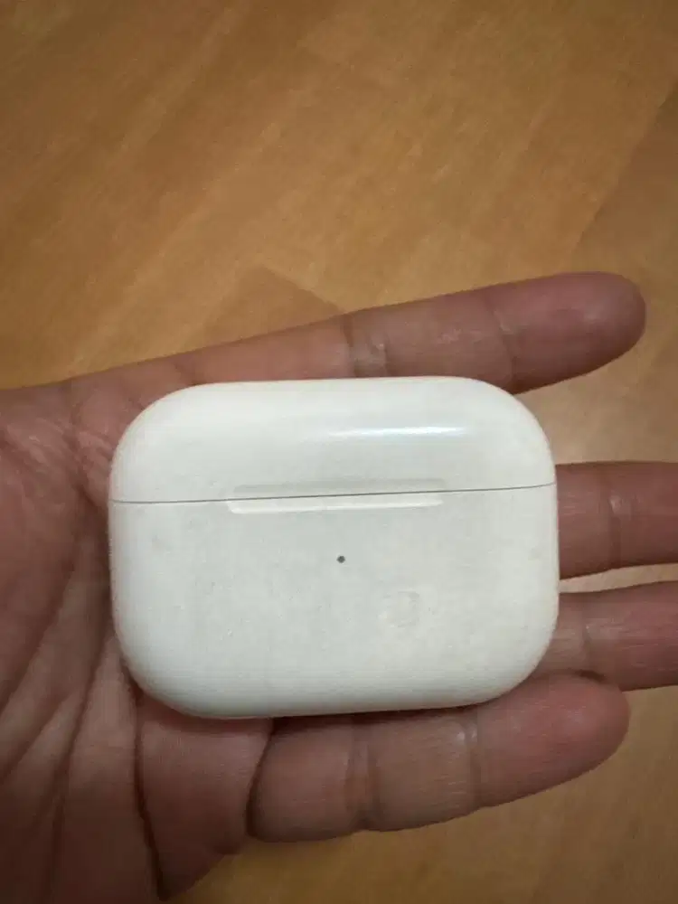 Jual Case airpods pro 1 original kondisi normal