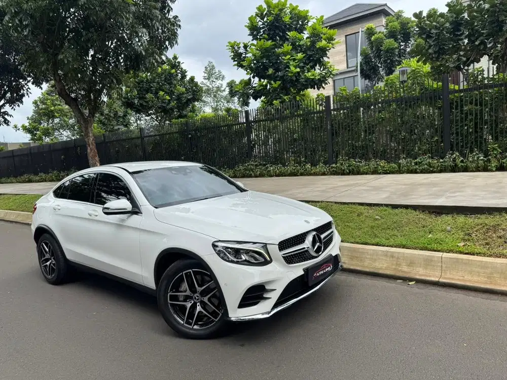 mercedes GLC300 GLC 300 coupe 2019 reg 2020 1st hand!body cakep
