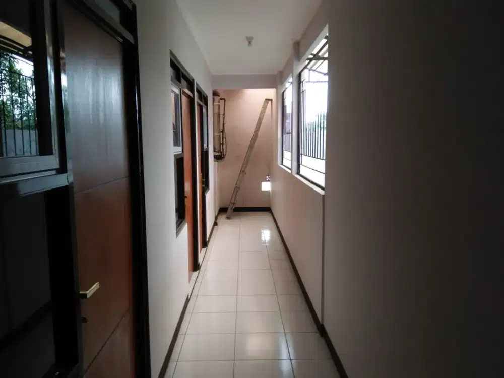 Rumah Kos Kost Tengah Kota 13 Kamar di Turangga