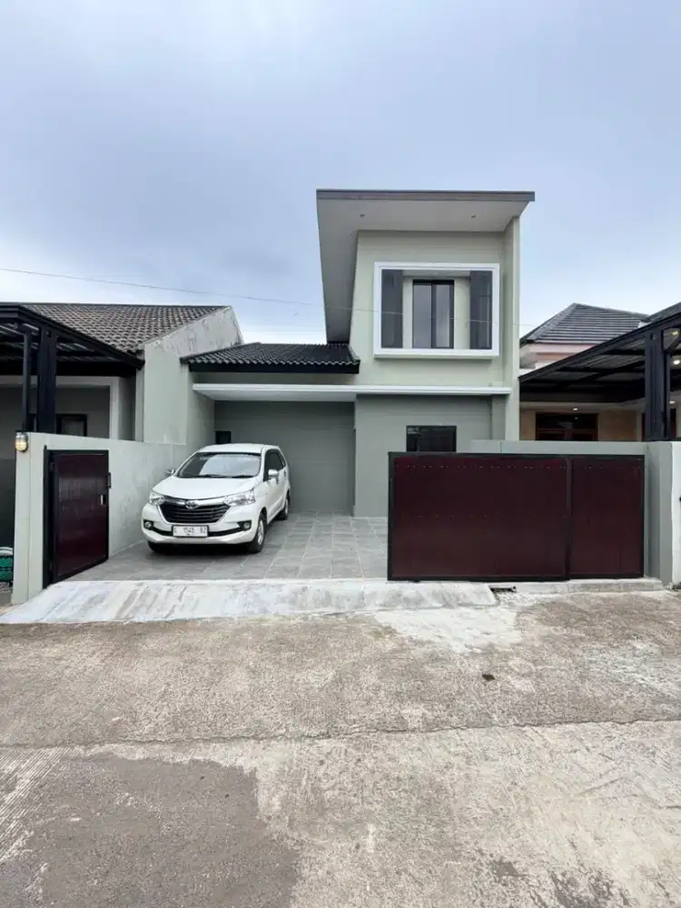 Murah Bangett!! Rumah Mewah 2 Lantai Dekat Pasar Gentan di Jakal Km 10