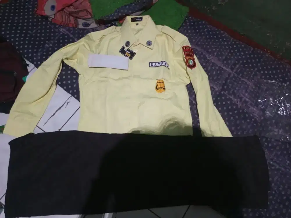 Seragam PDH satpam.dan sepatu PDH baru
