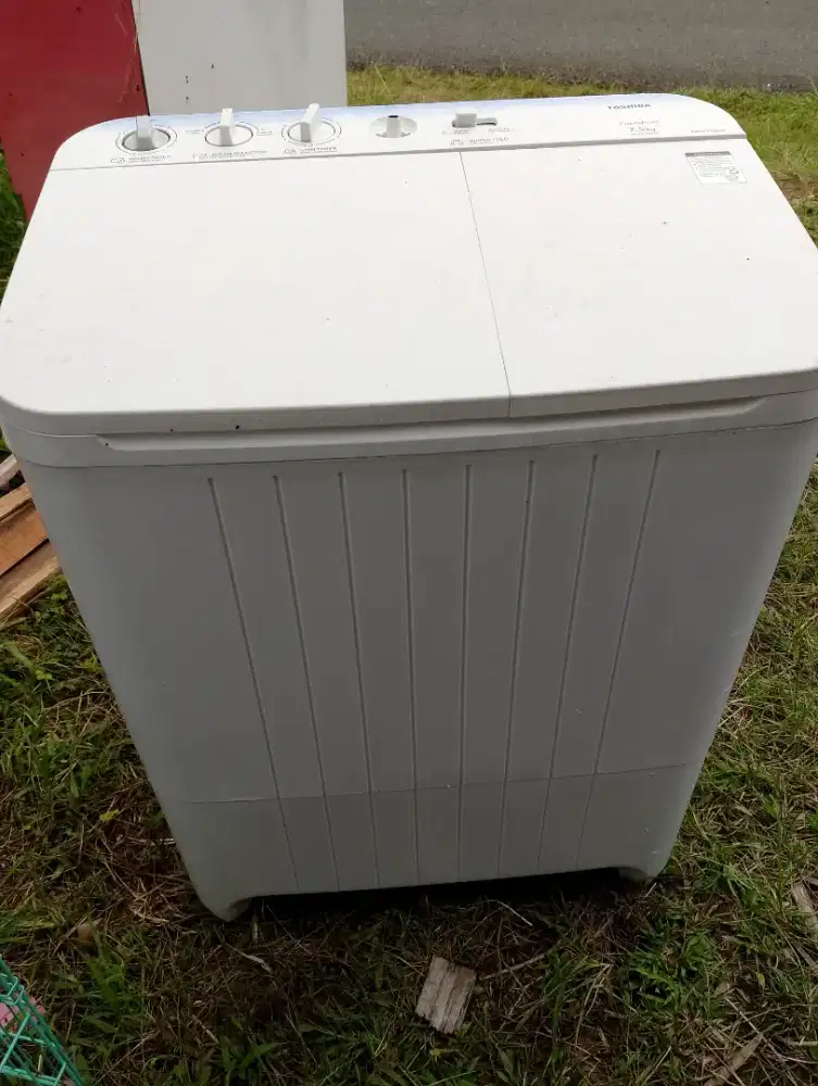 Mesincuci toshiba7.5kg mulus siap pakai