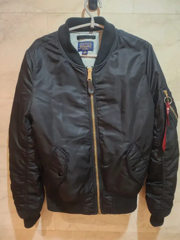 Alpha Industries MA-1 Flight Jacket (Black / Core Line)
