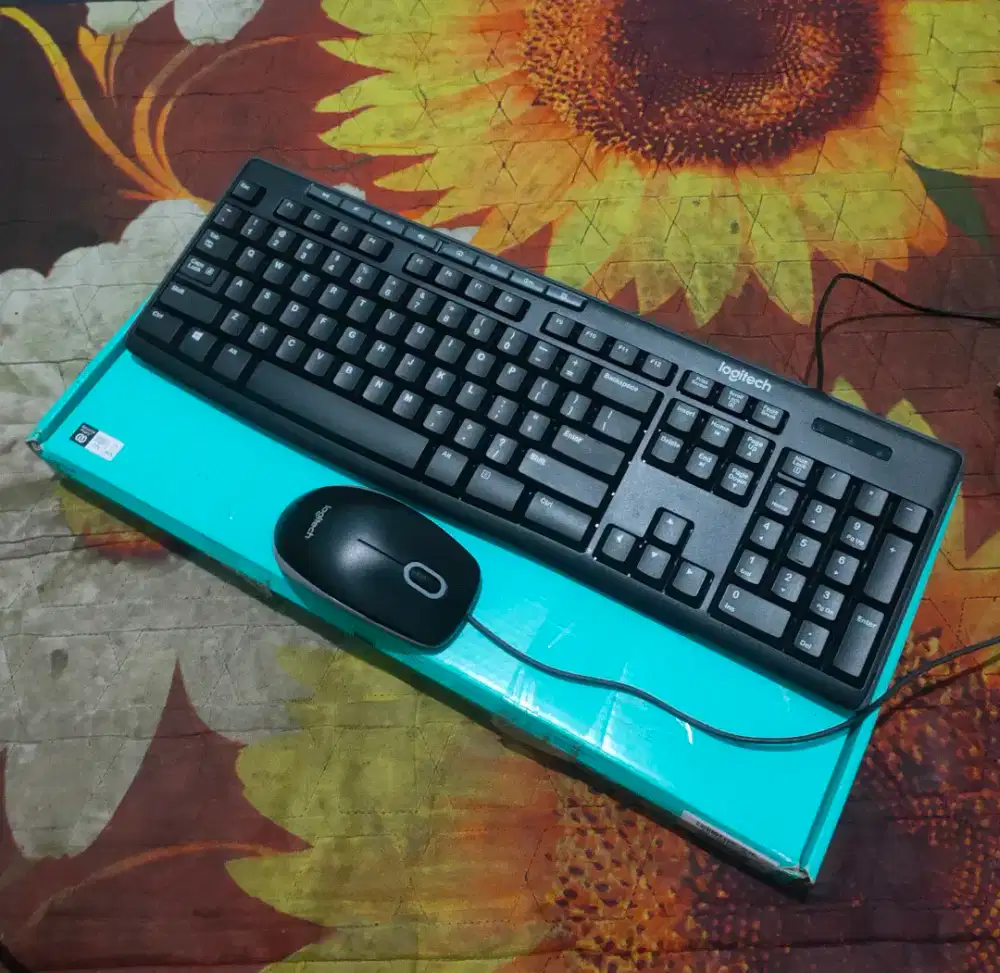 Keyboard dan mouse mk 200