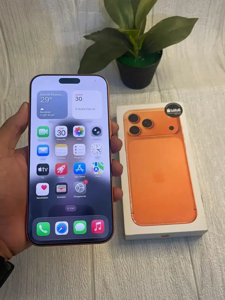 iphone 17 promax 256gb ibox, warna cosmic orange.