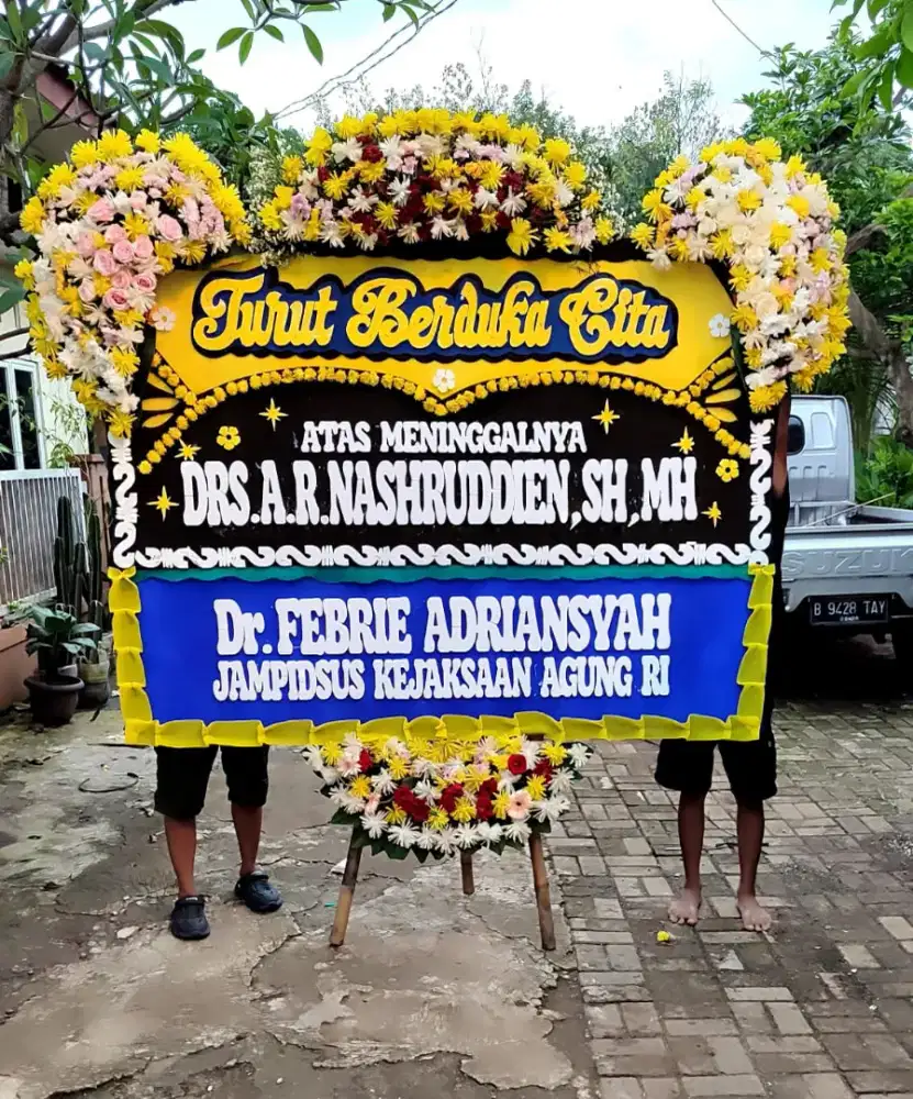 BUNGA UCAPAN PAPAN BUNGA