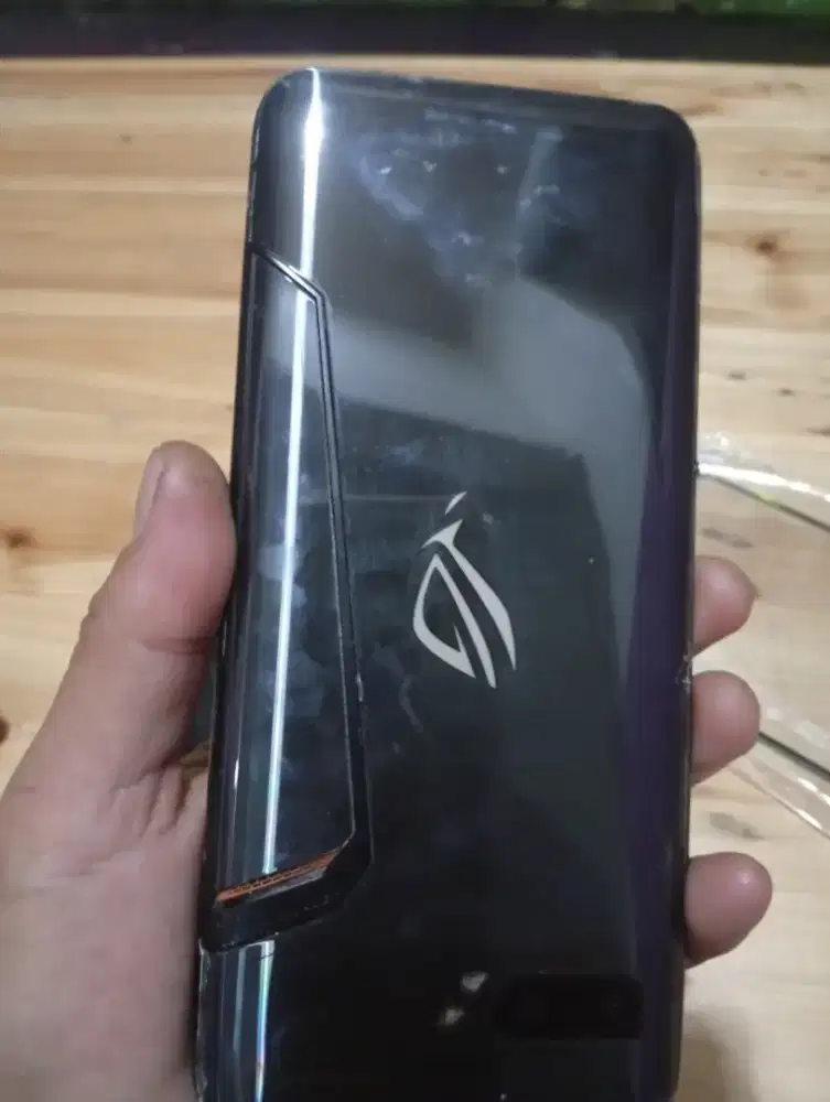 Jual Cepat hp. Asus Rog 2