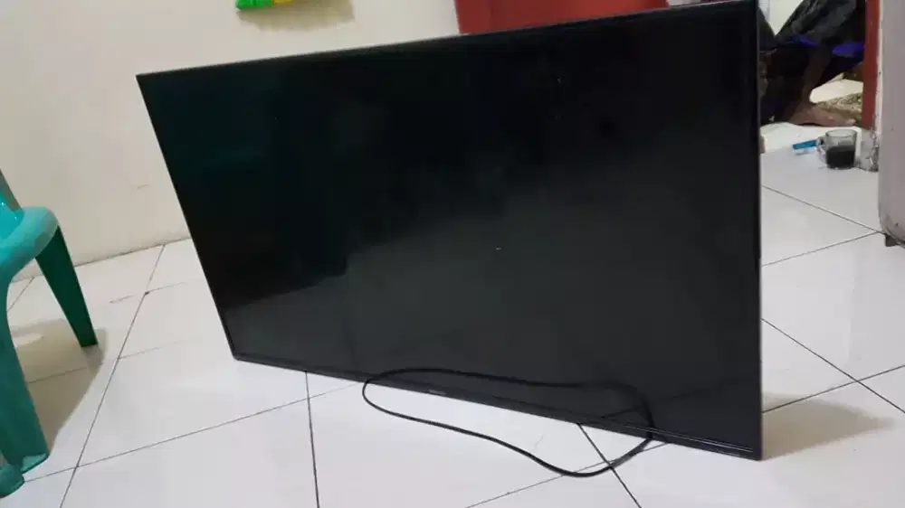 Tv Sharp 50 inchi