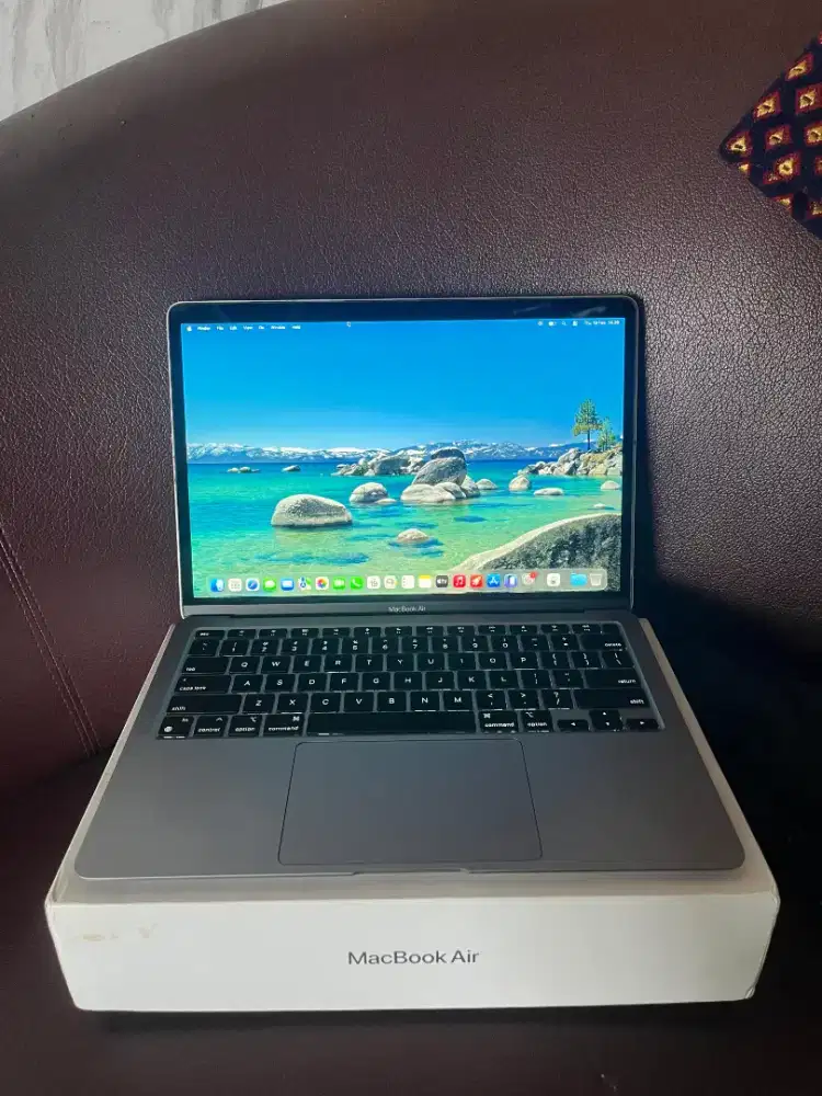 MacBook Air M1 ram 8 ssd 256 fullset