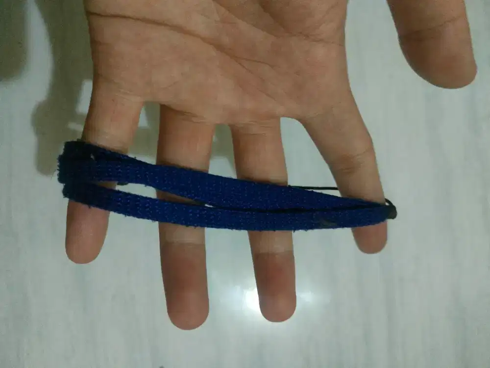 Gelang tali handmade warna biru