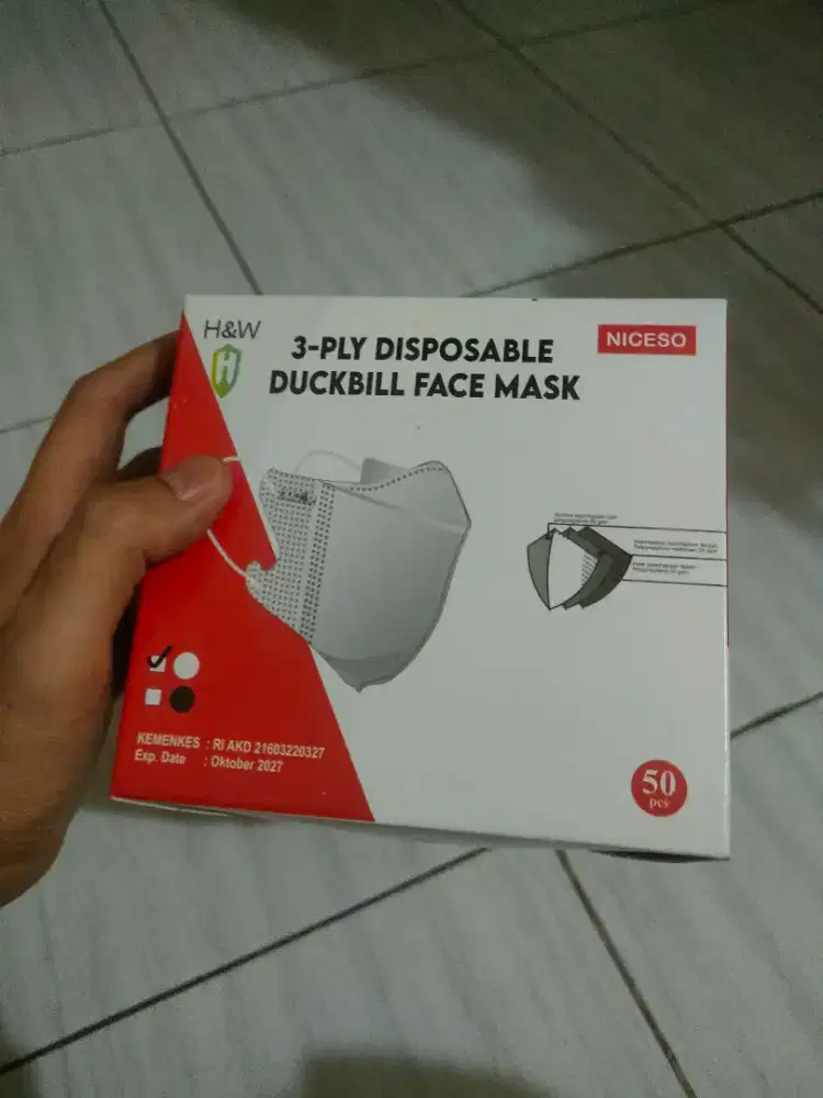 Masker duckbill warna putih