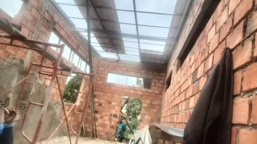 Menerima pemasangan rangka baja ringan