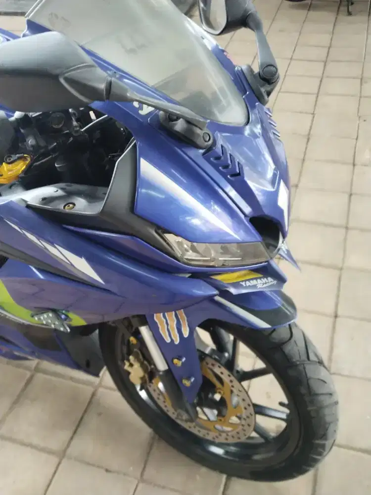 YAMAHA YZF R15 2017