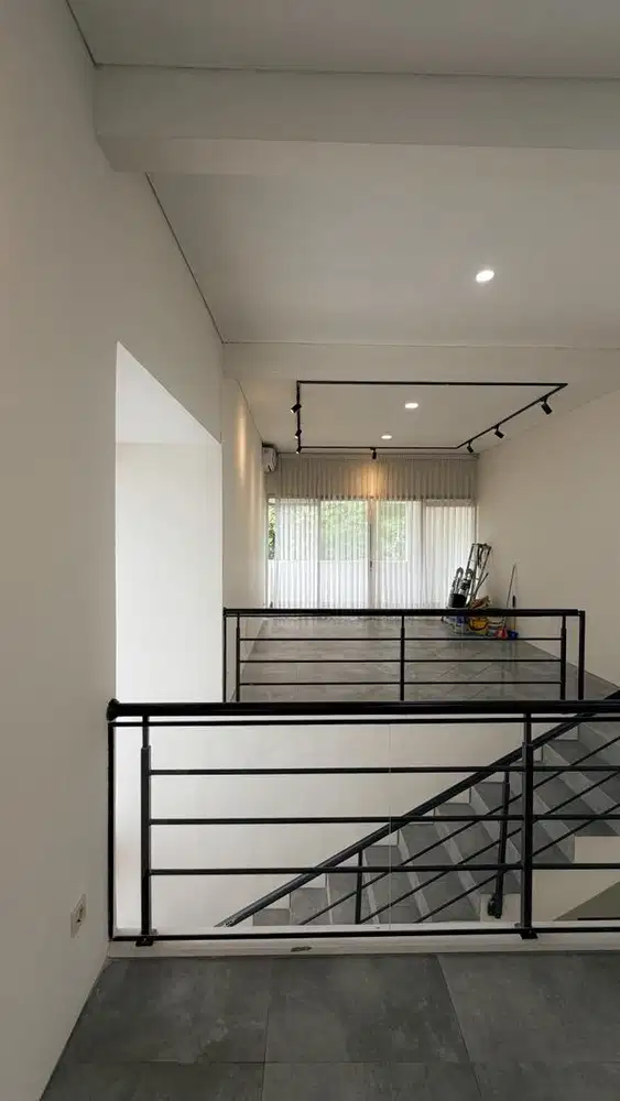 Dijual rumah awiligar.