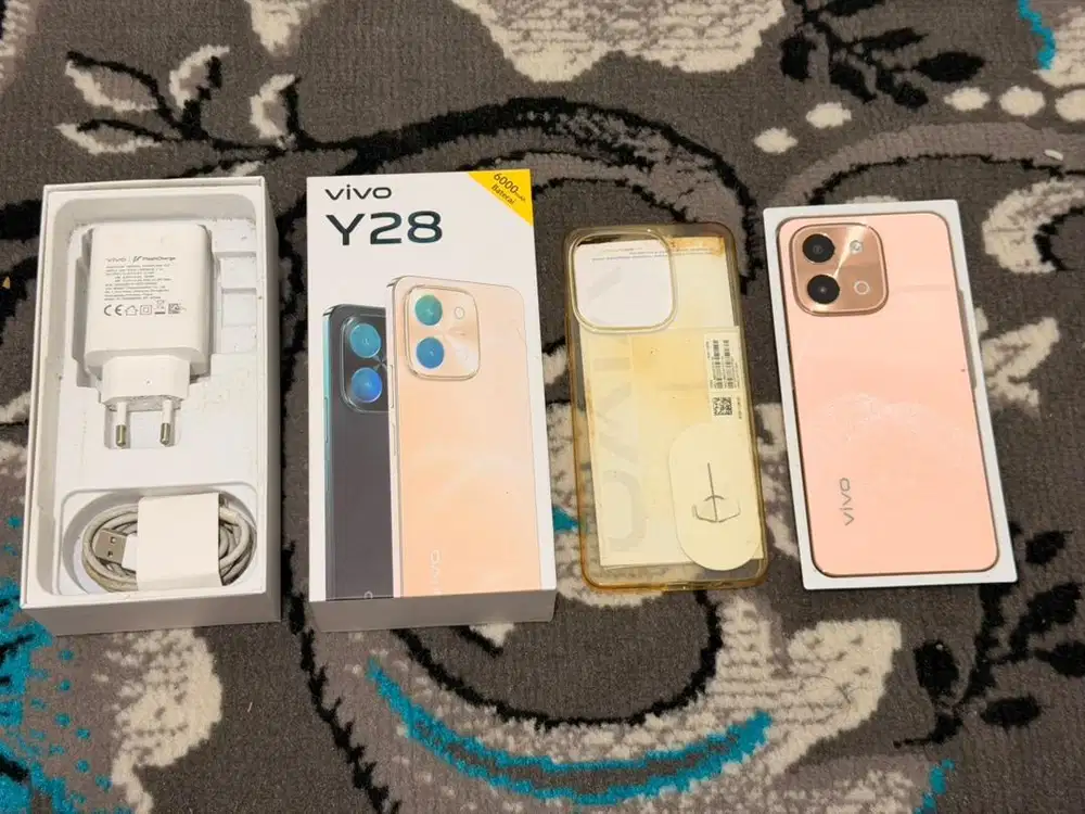 Vivo y28 6/128gb mulus 1000% seperti baru fullset
