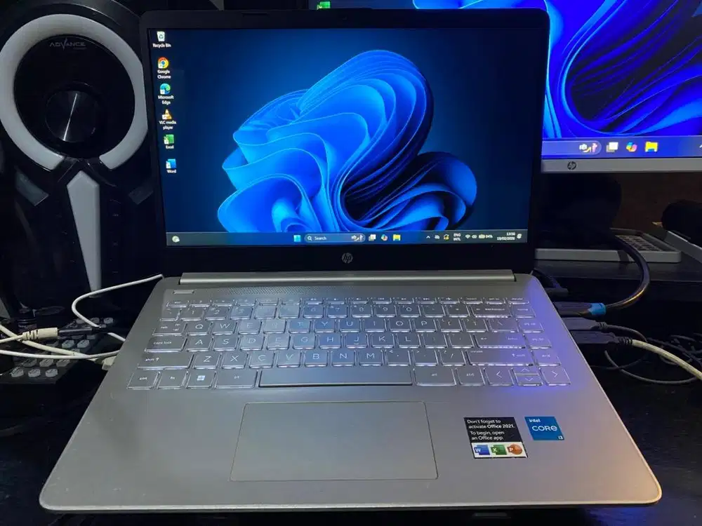 Laptop HP 14 inch DQ 14s i3 Gen 11 Ram 12GB SSD 256Gb  second like new