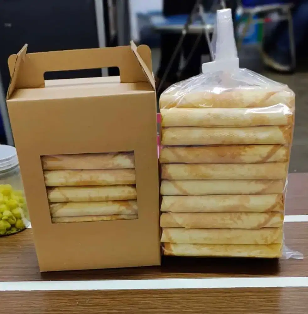 Egg roll, kue semprong, kue telor gulung