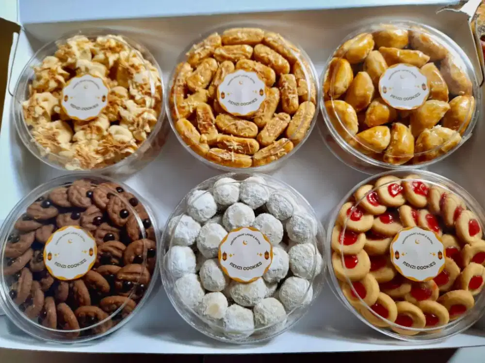 Kue kering satu paket