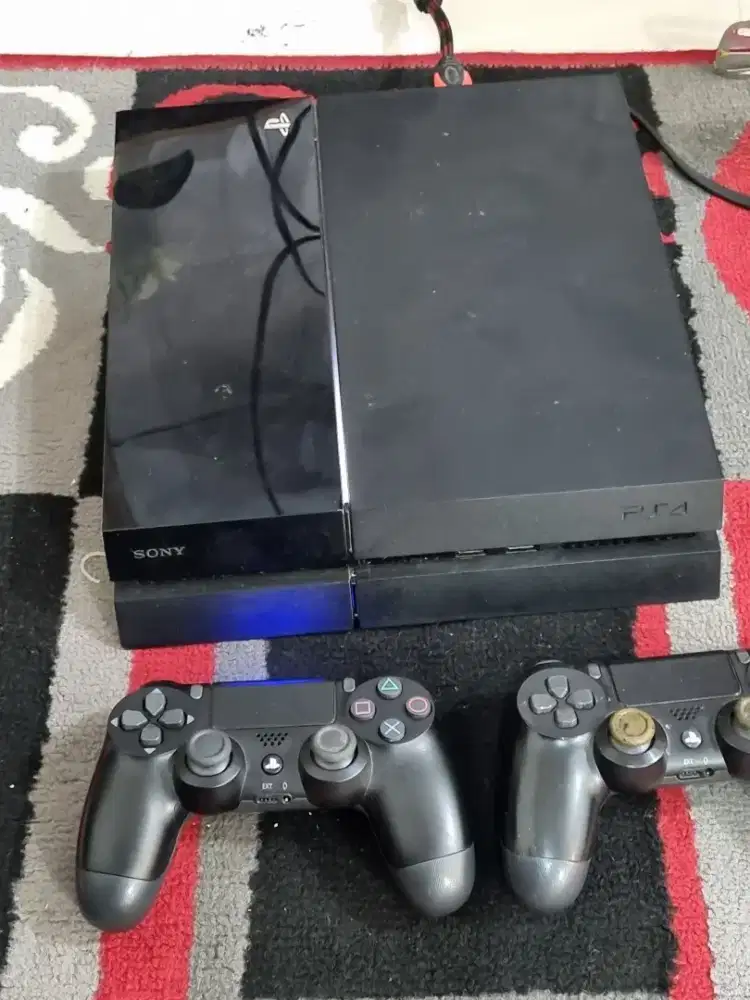 Ps 4 ori 500gb 2 stik