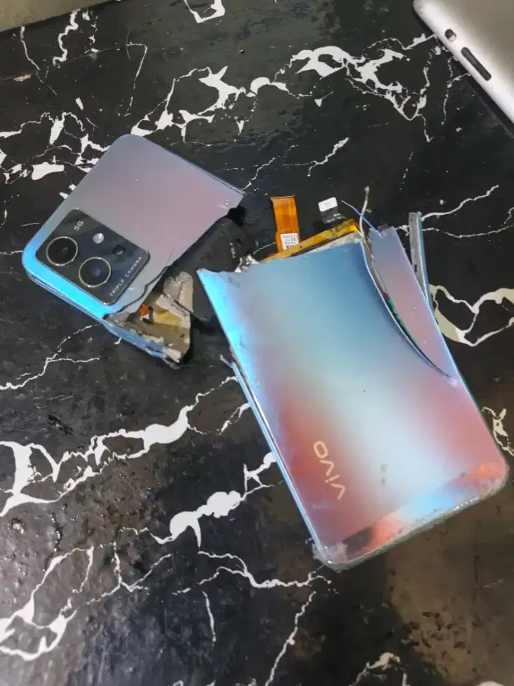 Terima hp mati dan ancur harga bagus