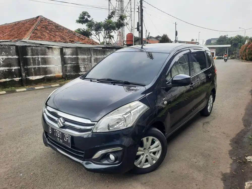 Suzuki Ertiga GL MT 2015 Facelife