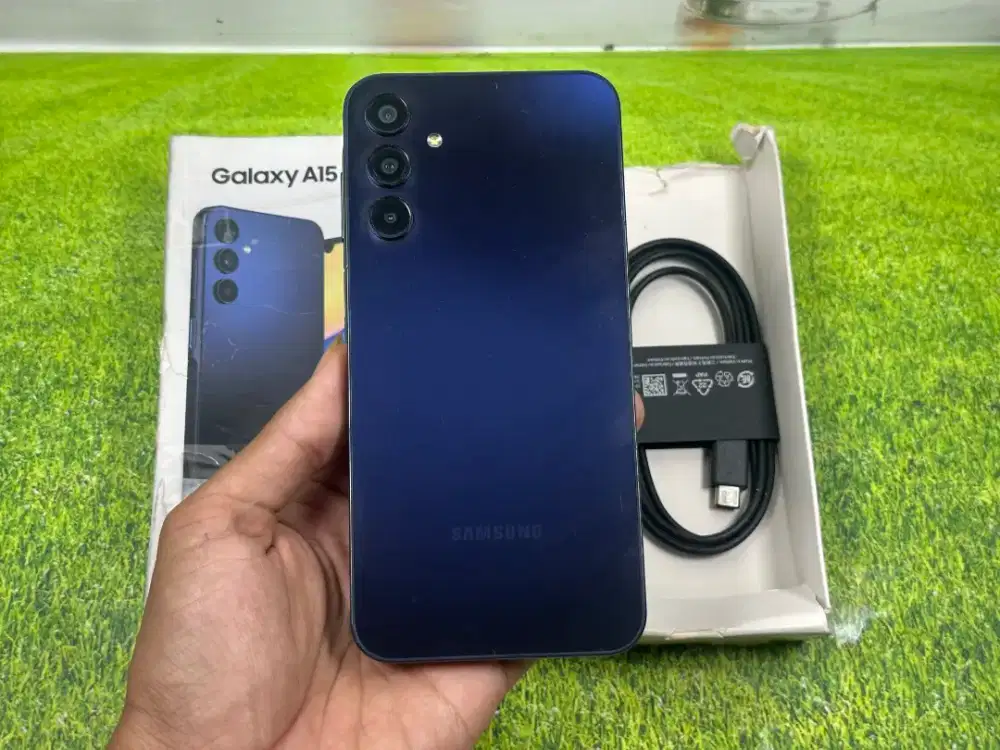 Samsung Galaxy A15 5G NFC 8/256 Fullset Resmi SEIN