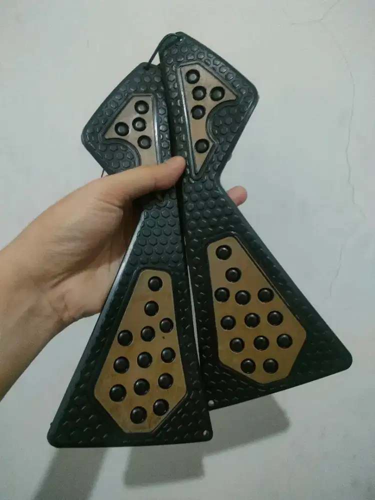 AKSESORIS INJAKAN MOTOR NMAX T