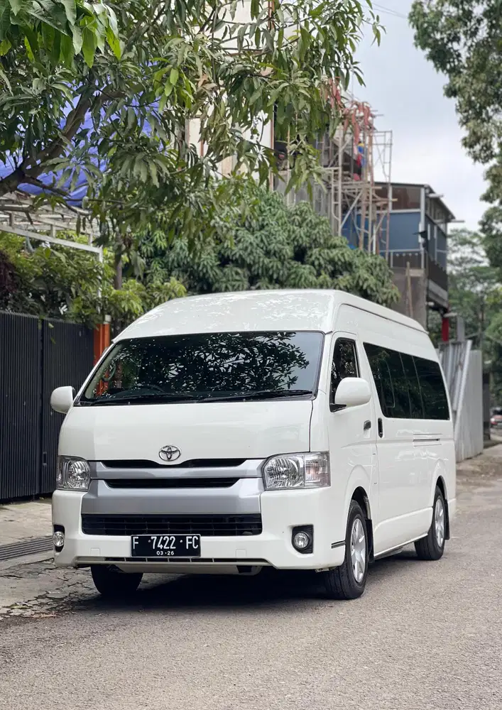 LOW KM! HI ACE COMMUTER 2020 ISTIMEWA