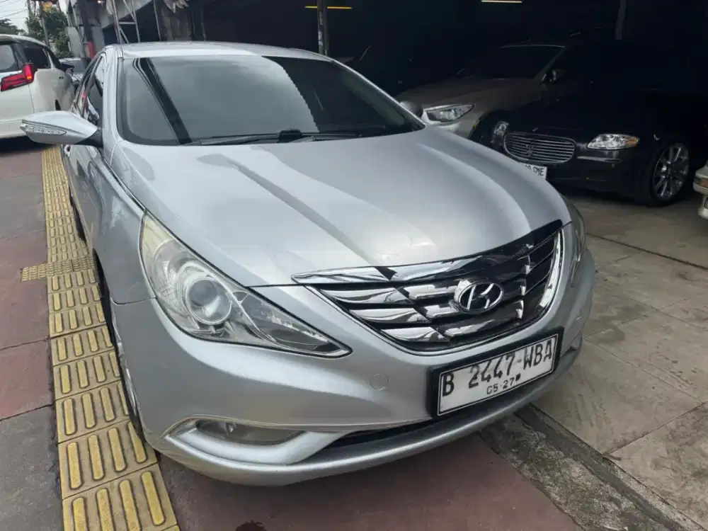 Hiyundai sonata 2012 AT Tangan pertama dari baru