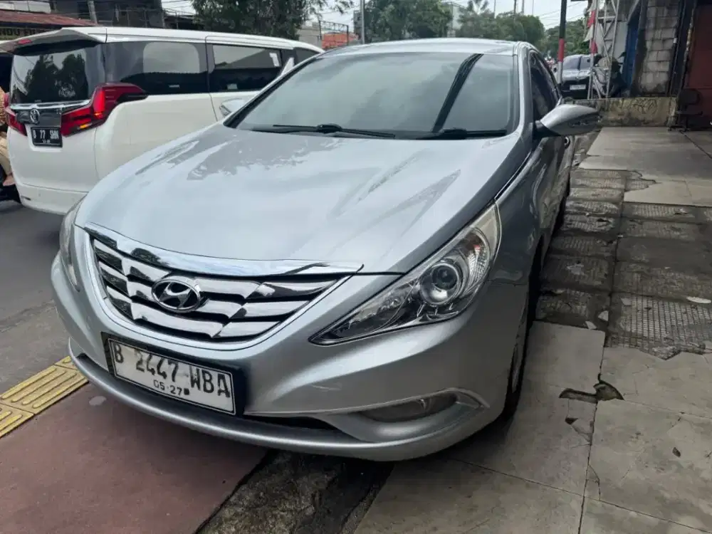 Hiyundai sonata 2012 AT Tangan pertama dari baru