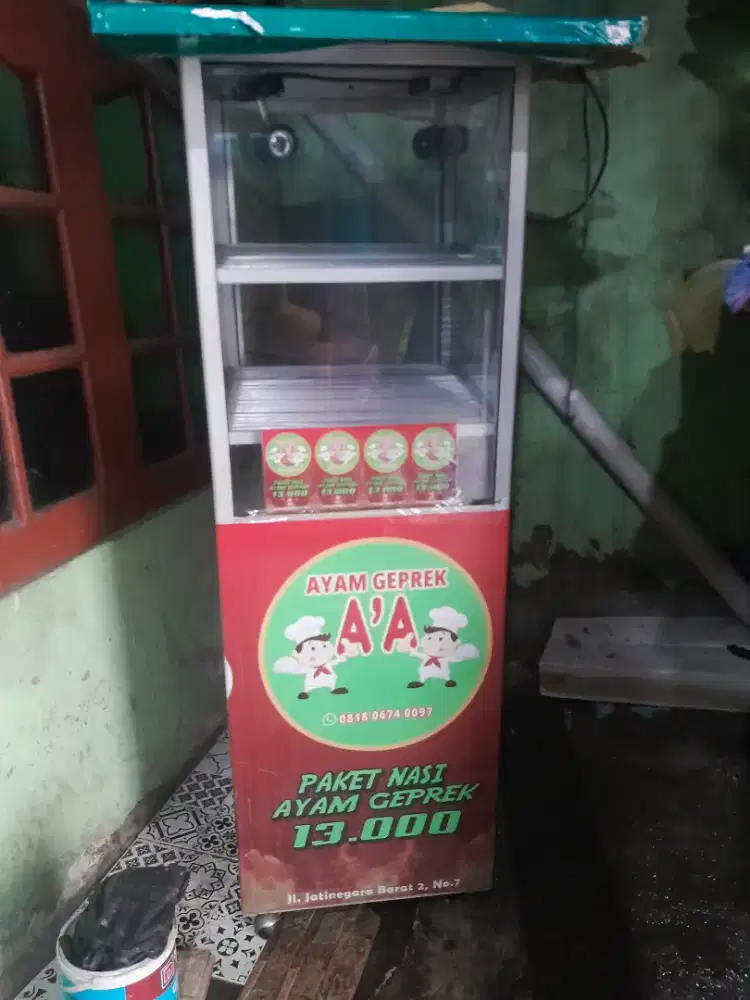 Etalase second masih bagus murah