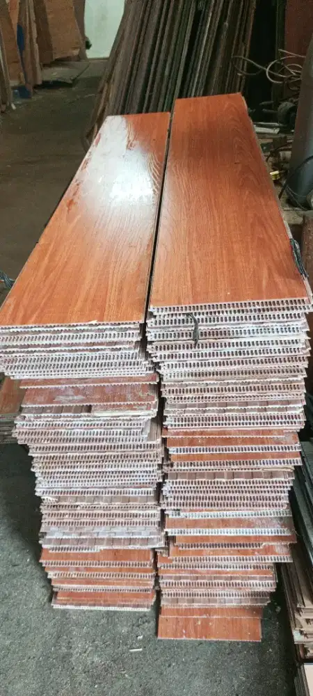 Parket vinil PVC premium tebal 8 Mili.20x120