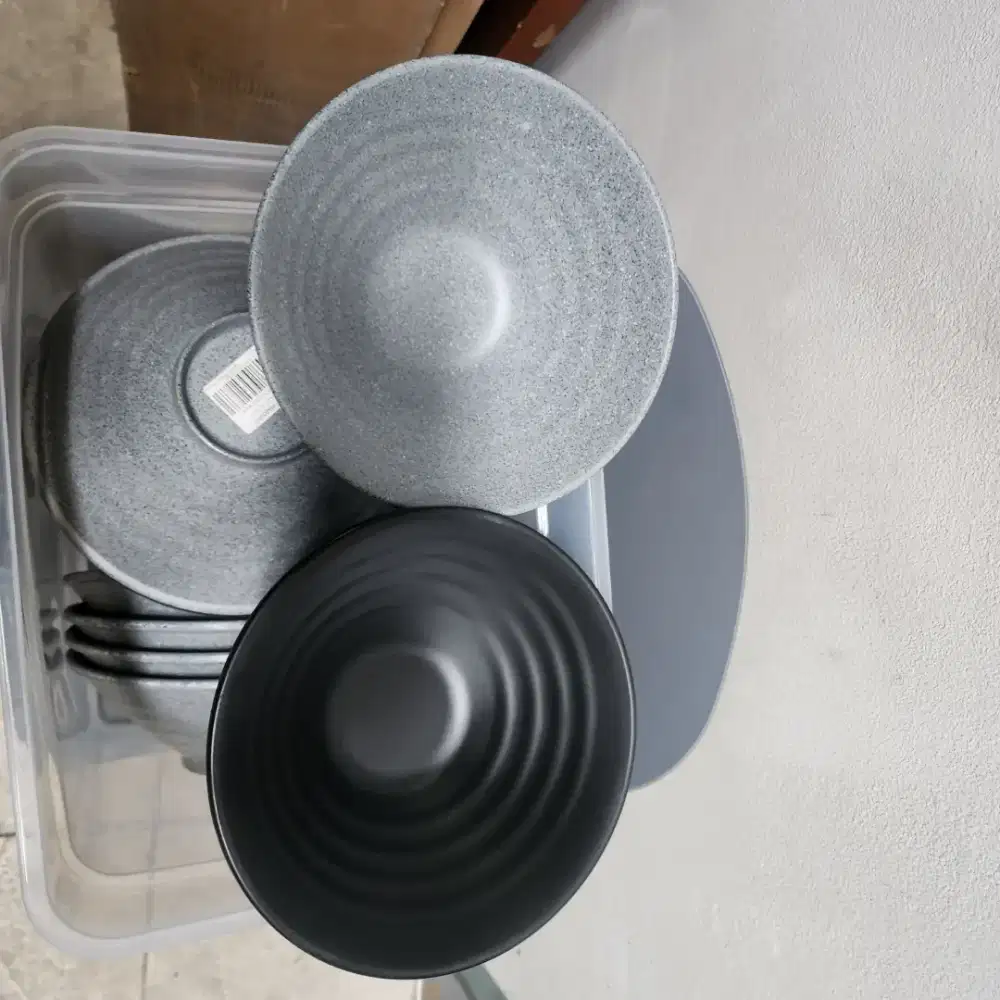 9 lusin Mangkok Ramen 20cm