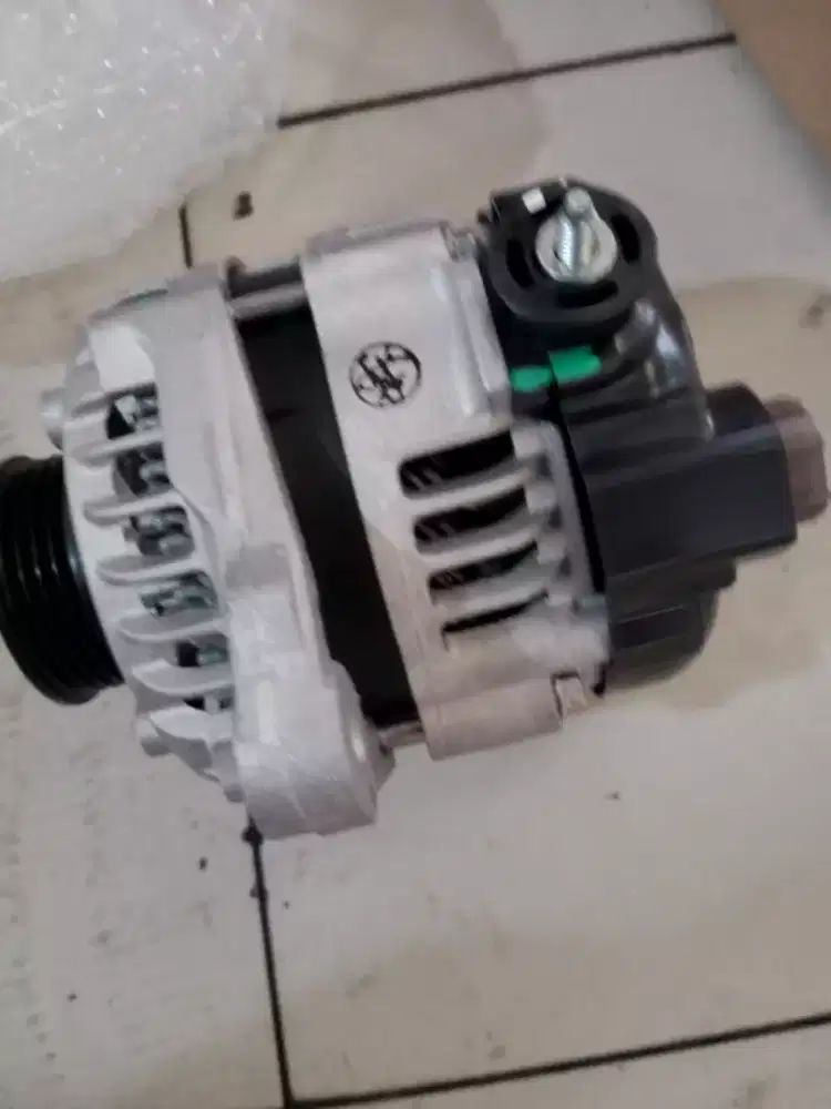 Dijual dinamo mobil Avanza merek denso original